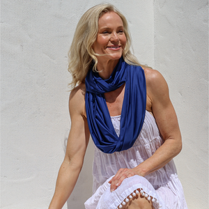 Sun Wrap UPF50+, Navy Peony