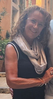 Lyn wearing Sand Dunes Dreaming Sun Wrap